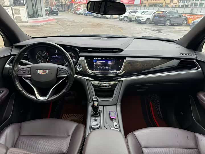 Фото 5 - Cadillac XT6