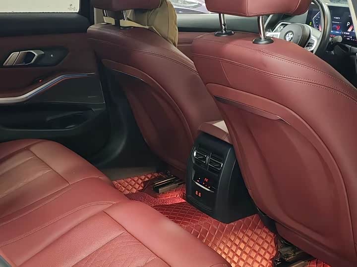 Фото 8 - BMW 3 Series