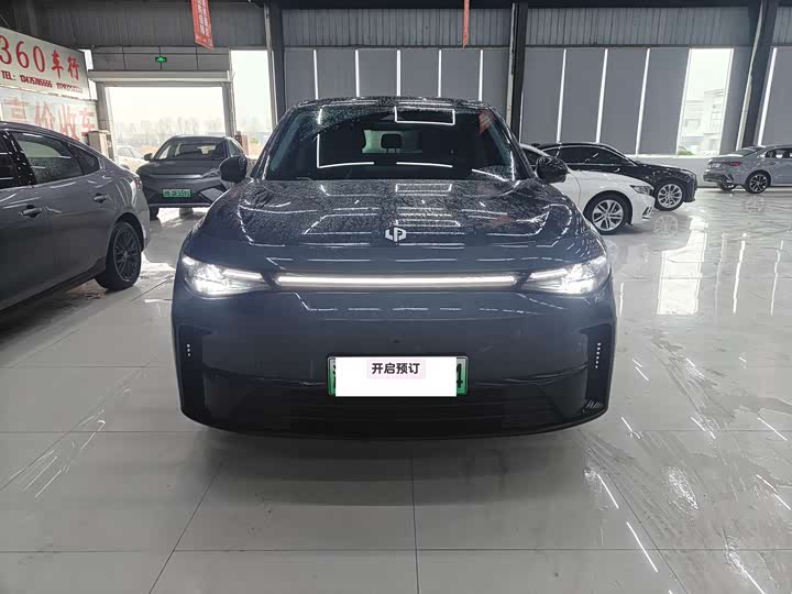 Фото 1 - Leapmotor C10