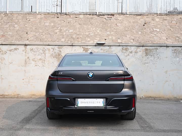 Фото 7 - BMW i7