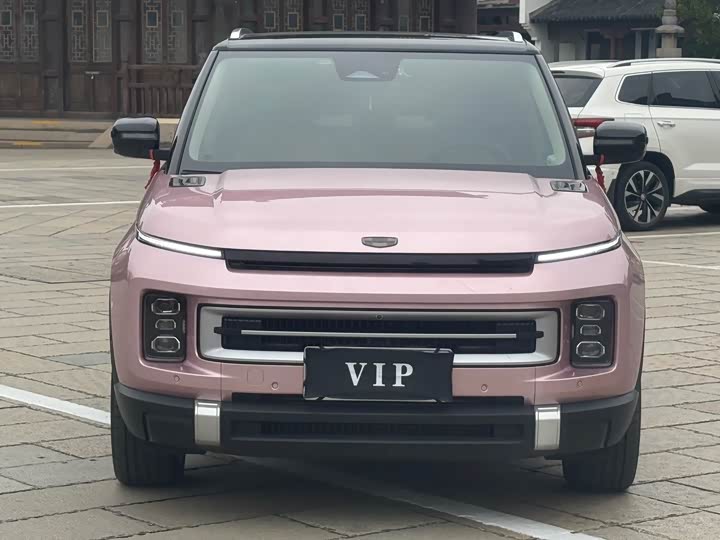 Фото 2 - Geely Icon