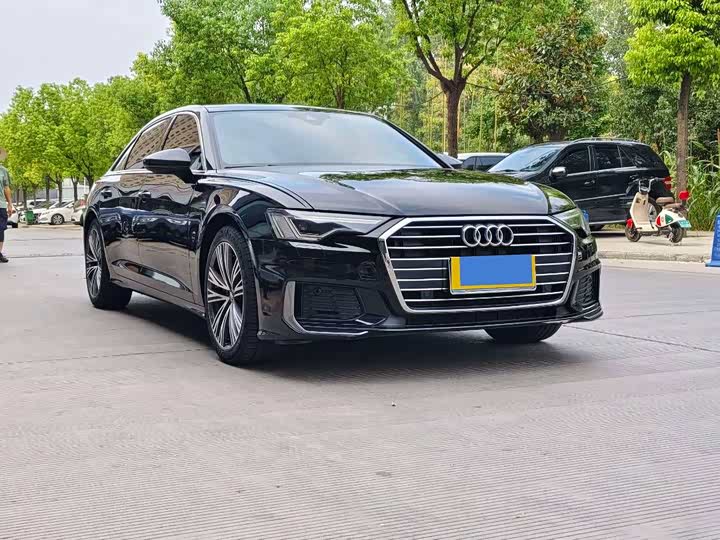 Фото 3 - Audi A6L