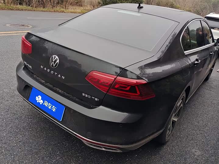 Фото 3 - Volkswagen Magotan