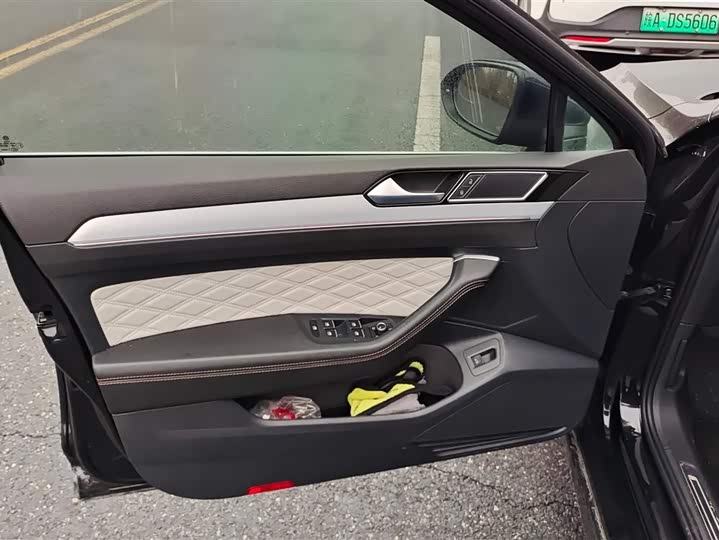 Фото 7 - Volkswagen Magotan