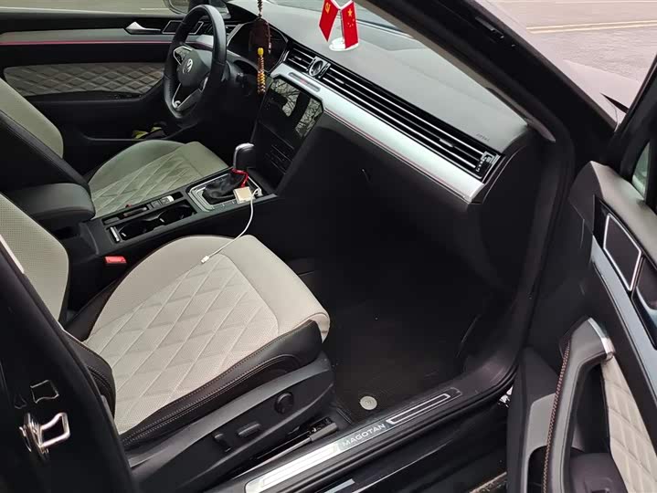 Фото 8 - Volkswagen Magotan