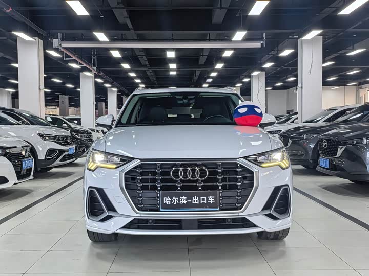 Фото 2 - Audi Q3