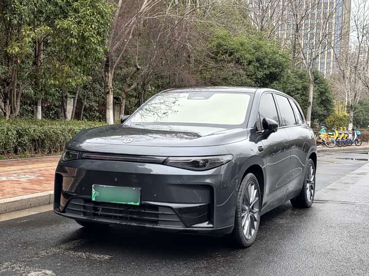 Photo 1 - Leapmotor C10