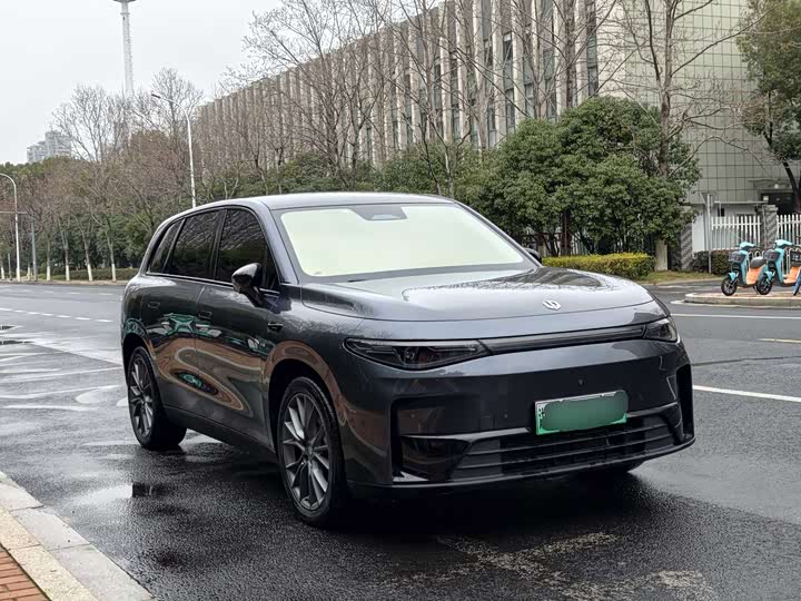 Photo 3 - Leapmotor C10