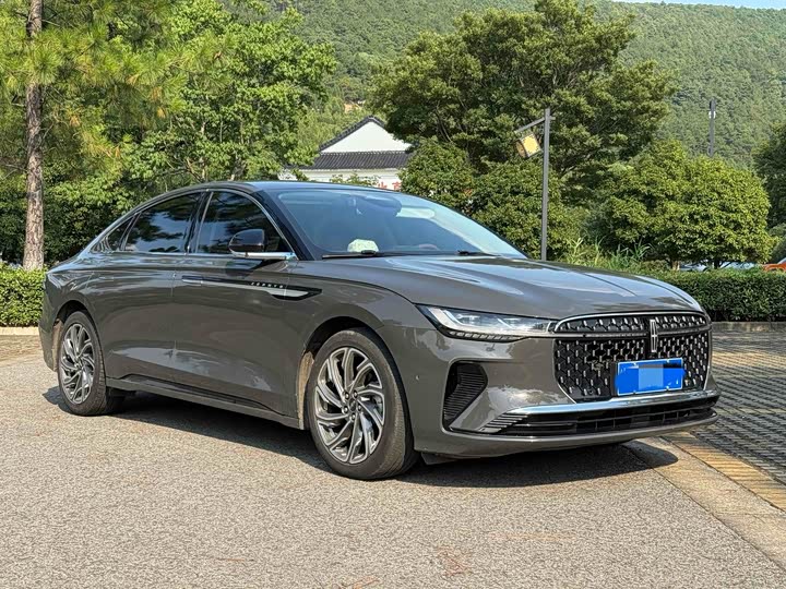 Photo 3 - Lincoln Z (Zephyr)