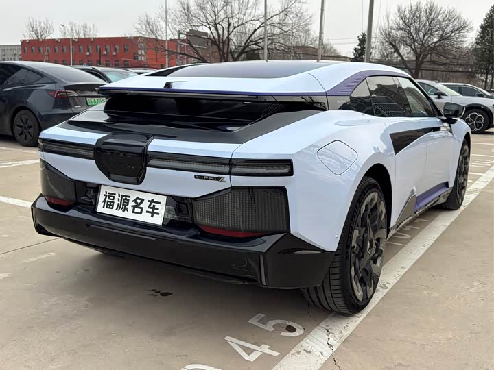 Фото 3 - HiPhi Z