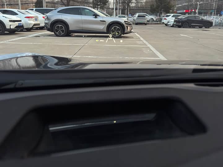 Фото 9 - HiPhi Z