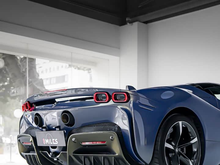 Фото 6 - Ferrari SF90