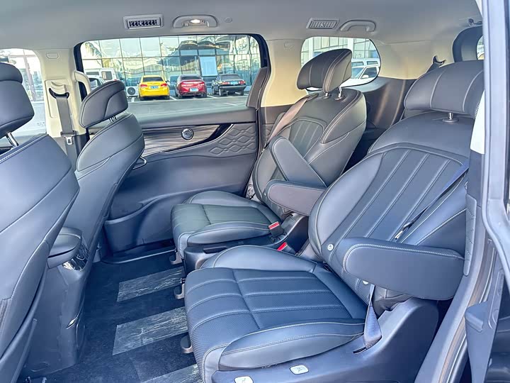 Фото 7 - Dongfeng Forthing Xinghai V9