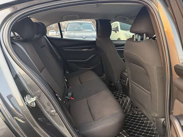 Photo 5 - Mazda 3 (Axela)