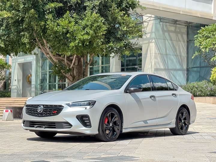 Фото 1 - Buick Regal