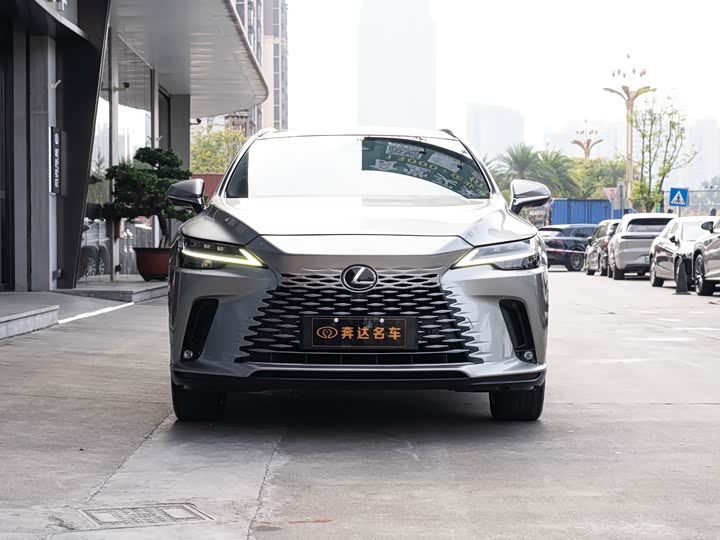 Photo 2 - Lexus RX Hybrid