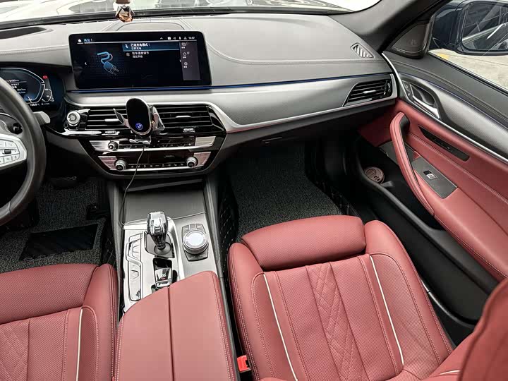 Фото 9 - BMW 5 Series Hybrid