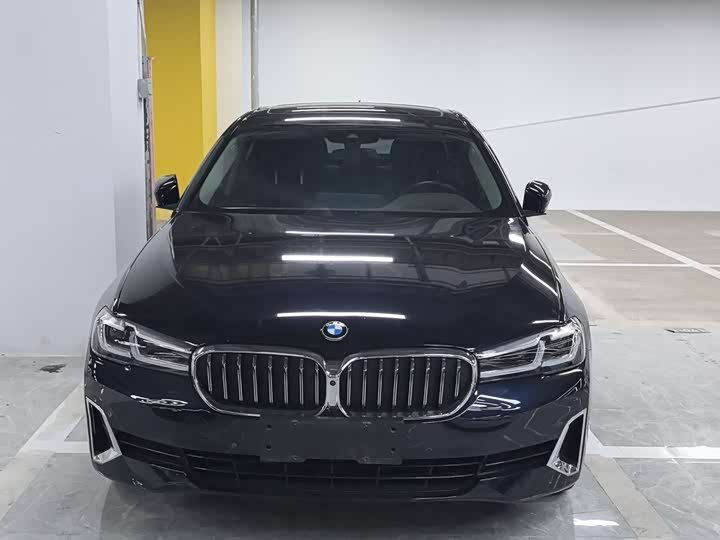 Фото 2 - BMW 5 Series