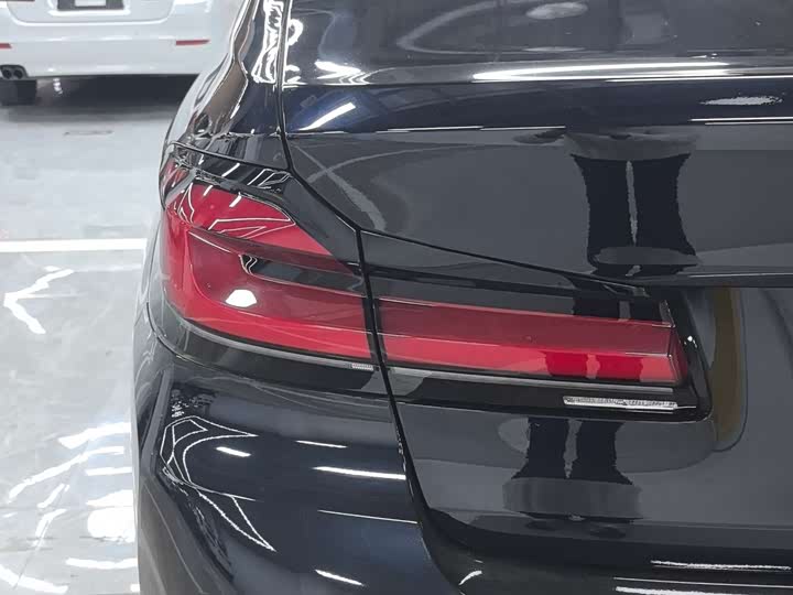 Фото 8 - BMW 5 Series