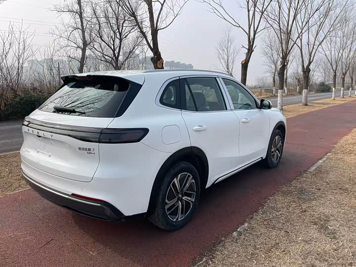 Фото 7 - Geely Galaxy Starship 7