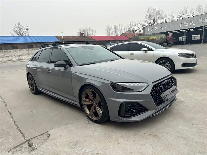 Фото 2 - Audi RS 4