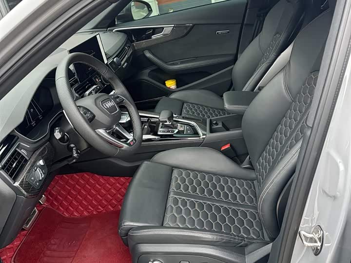 Фото 4 - Audi RS 4