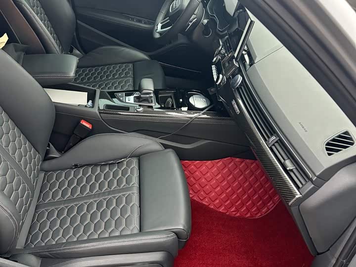 Фото 5 - Audi RS 4