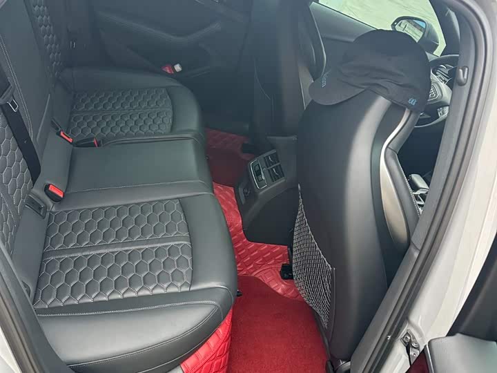 Фото 6 - Audi RS 4