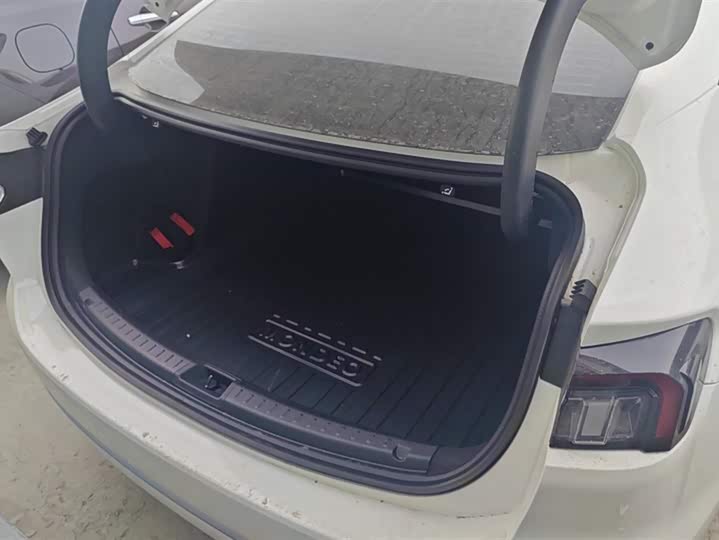 Photo 4 - Ford Mondeo