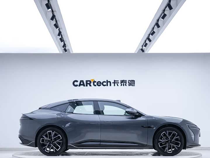 Фото 4 - Avatr 06