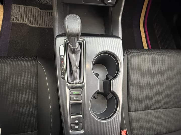 Фото 9 - Honda Civic