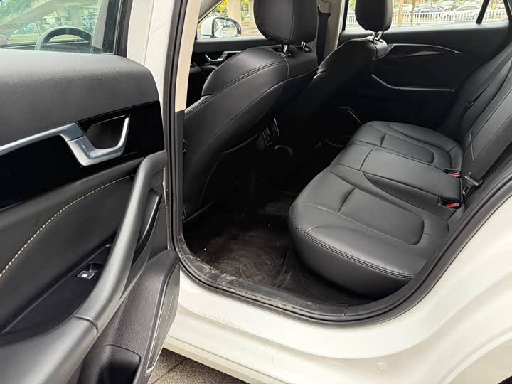 Photo 7 - Bestune B70