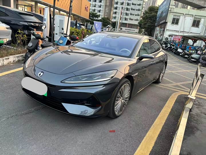 Фото 1 - Denza Z9