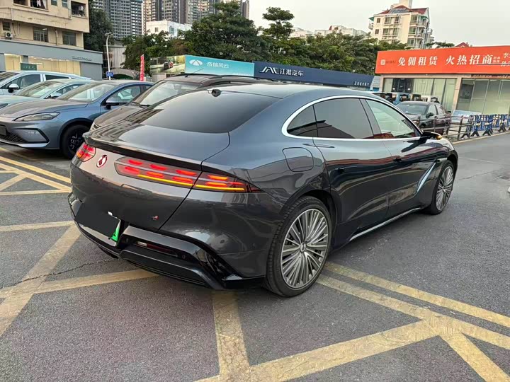 Фото 4 - Denza Z9