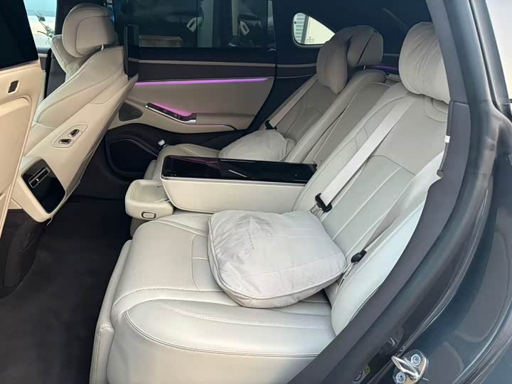 Фото 7 - Denza Z9