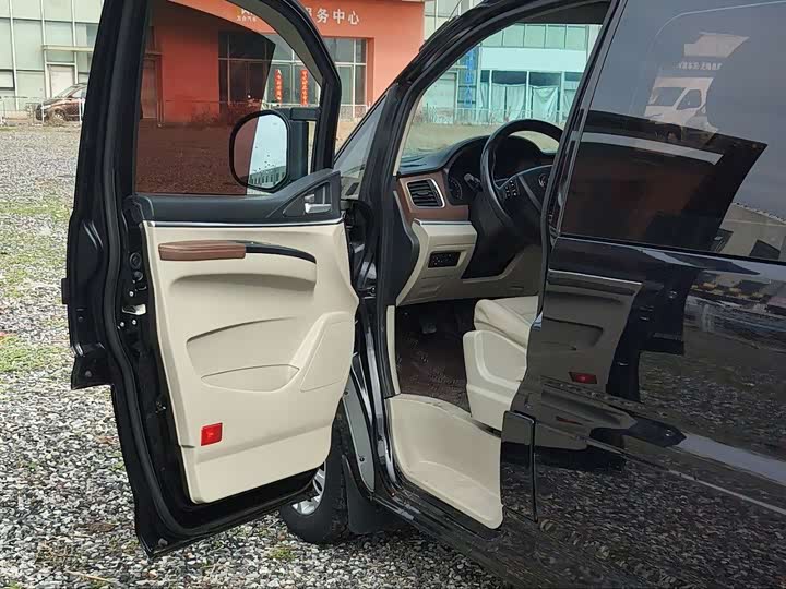 Фото 7 - Dongfeng Forthing Lingzhi M5