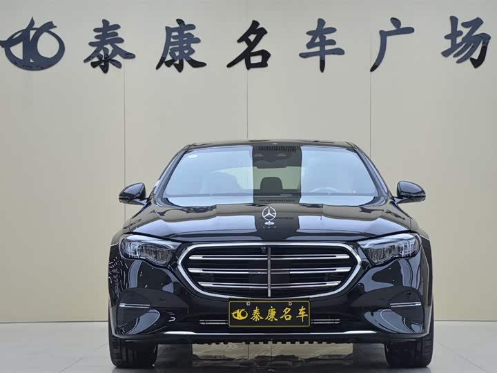 Фото 2 - Mercedes-Benz E-Class