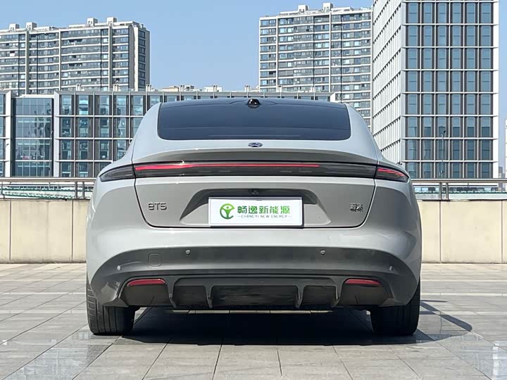 Фото 4 - Nio ET5