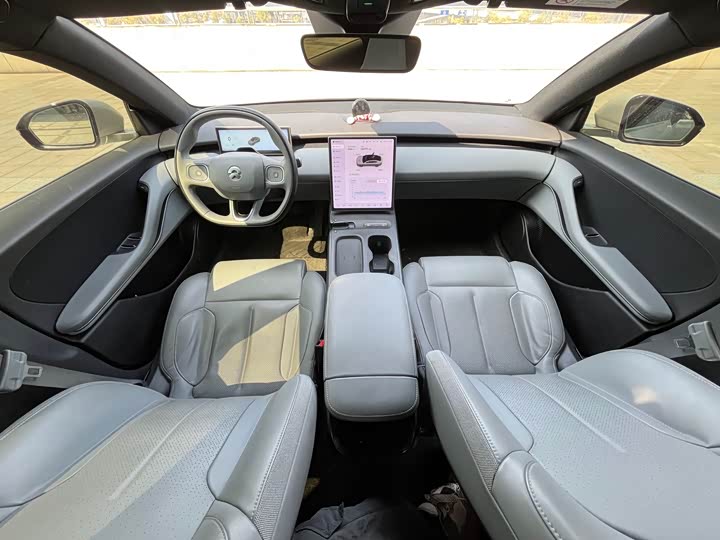 Фото 6 - Nio ET5