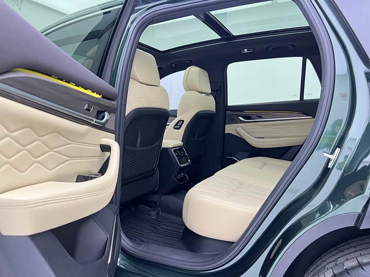 Photo 8 - Geely Monjaro