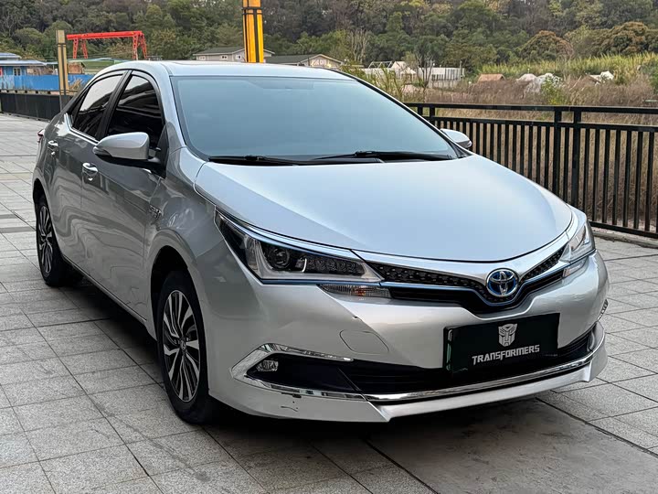 Фото 3 - Toyota Corolla Hybrid