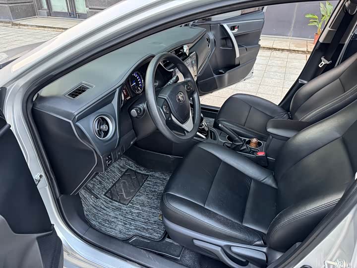 Фото 4 - Toyota Corolla Hybrid