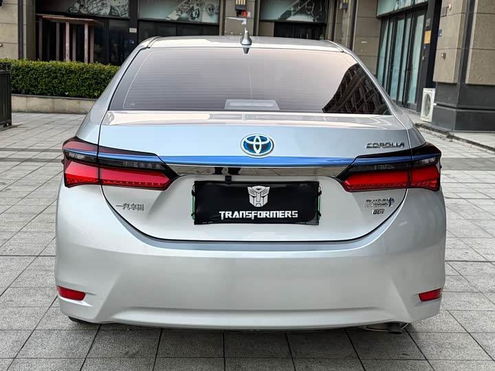 Фото 8 - Toyota Corolla Hybrid