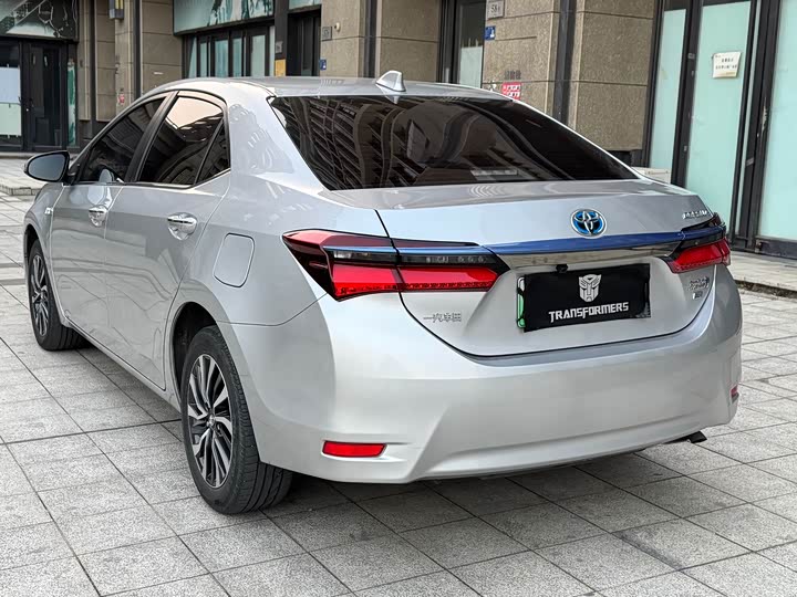 Фото 9 - Toyota Corolla Hybrid