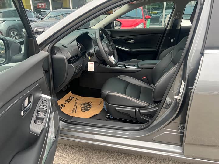 Фото 9 - Nissan Sylphy