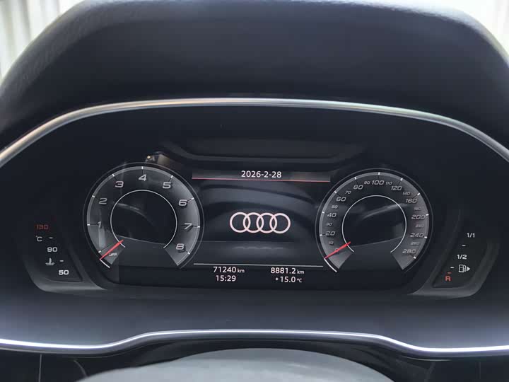 Фото 6 - Audi Q3