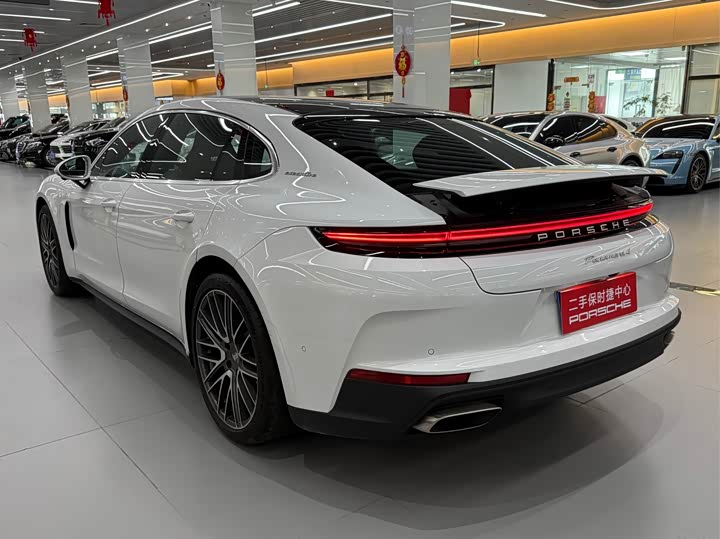 Фото 4 - Porsche Panamera