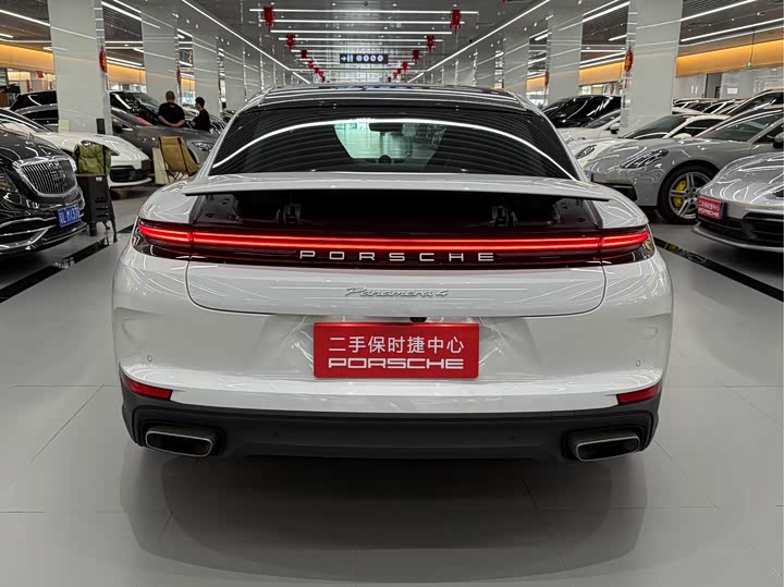 Фото 5 - Porsche Panamera