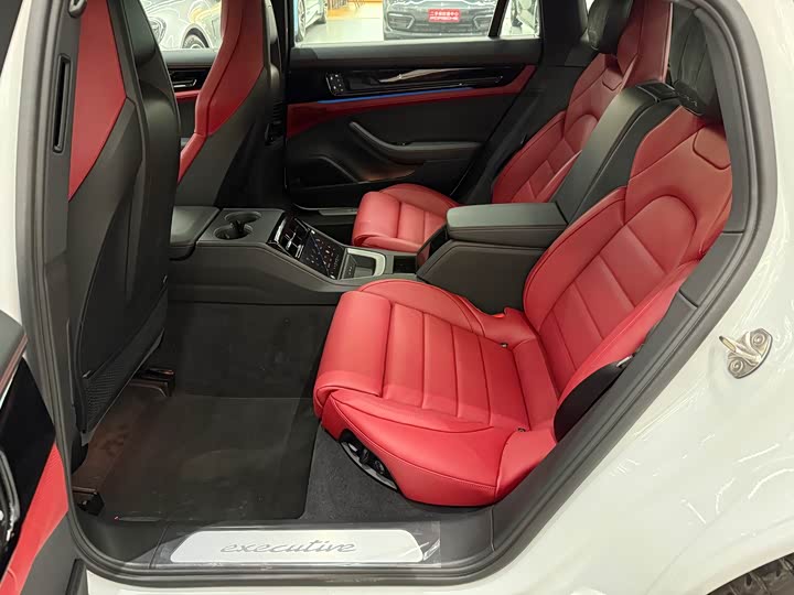 Фото 9 - Porsche Panamera