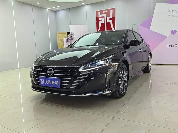 Фото 1 - Nissan Teana